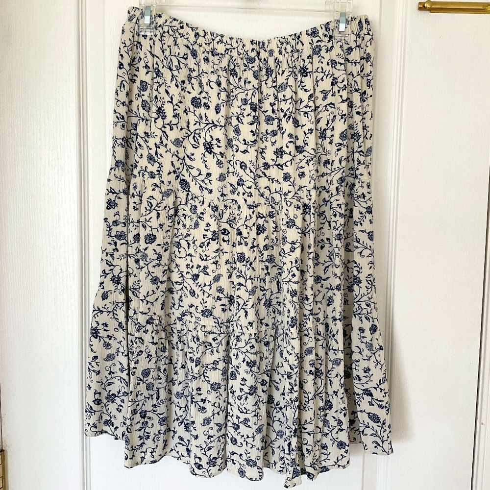 Mystree Skirt Blue & White Floral Print Women’s Medium